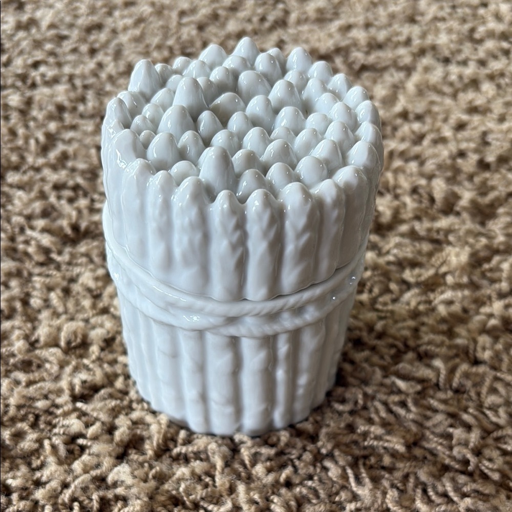 Laslo for Mikasa Vintage White Ceramic Asparagus Bundle Container